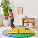 Structure d'escalade et de glisse à 360° Little Me Play, idéale pour les débutants. Structure en mousse pour jeux d'intérieur actifs et sécuritaires.